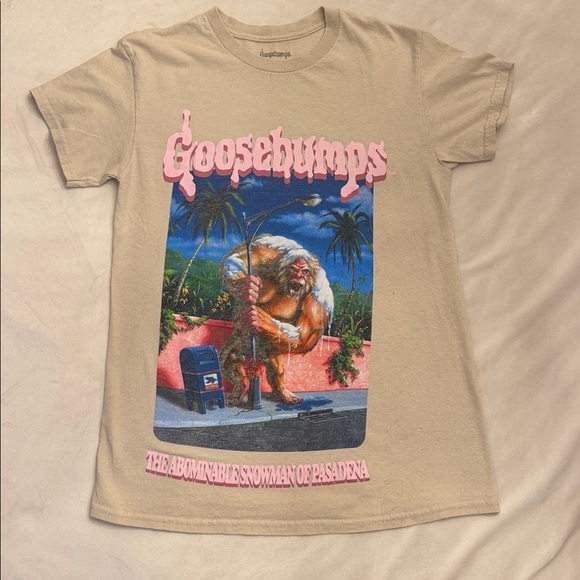 Other - Flawed Goosebumps Graphic Tee in Tan, sz S
